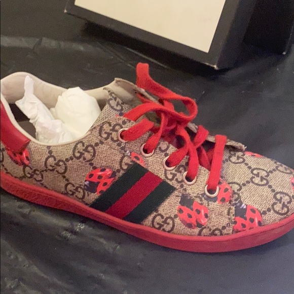 Shoes - Picture 3 of 8